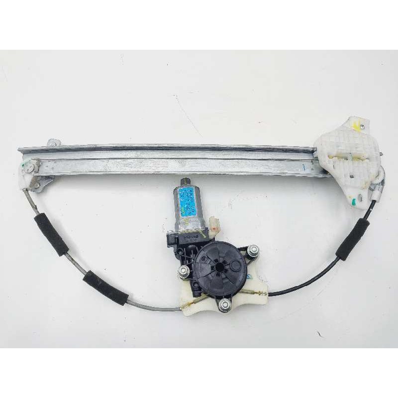 Recambio de elevalunas trasero derecho para hyundai i20 active tecno referencia OEM IAM 82402C7010  