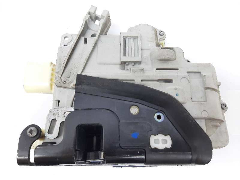 Recambio de cerradura puerta delantera derecha para volkswagen passat variant (365) edition bluemotion referencia OEM IAM 3C1837