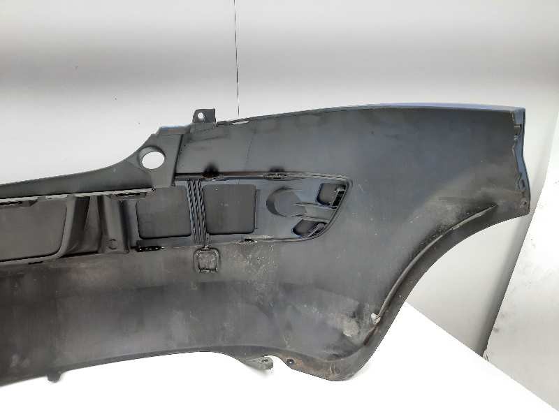 Recambio de paragolpes trasero para renault megane ii berlina 3p luxe dynamique referencia OEM IAM 8200142401  