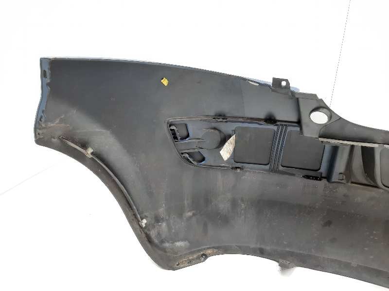 Recambio de paragolpes trasero para renault megane ii berlina 3p luxe dynamique referencia OEM IAM 8200142401  