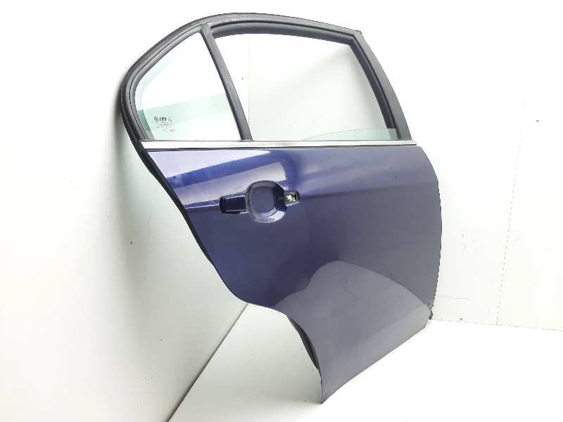 Recambio de puerta trasera derecha para chevrolet epica ltx referencia OEM IAM  AZUL 