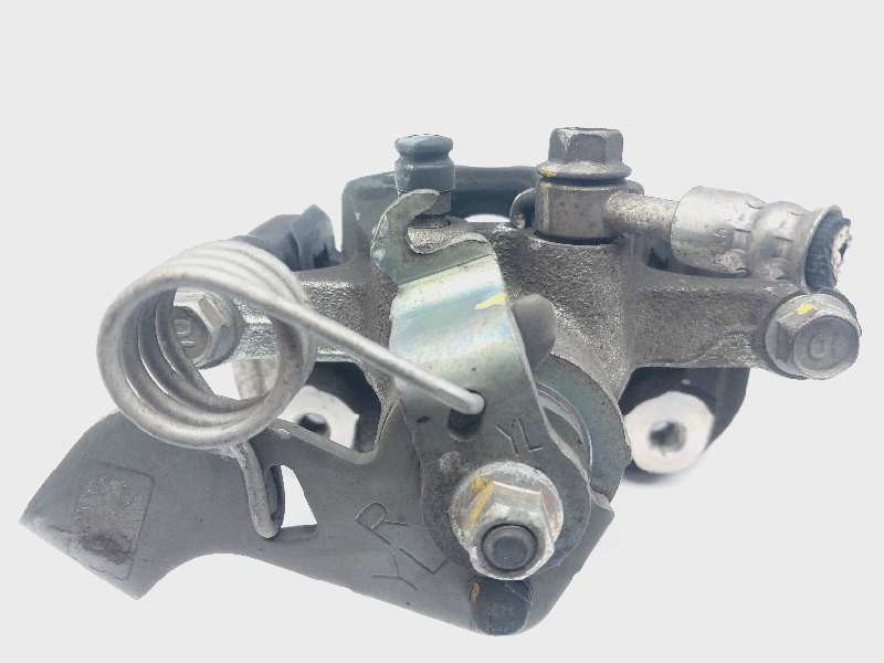 Recambio de pinza freno trasera derecha para hyundai i20 active tecno referencia OEM IAM 58230C8300  