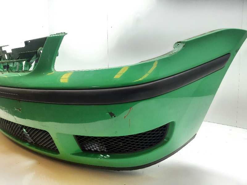 Recambio de paragolpes delantero para volkswagen polo berlina (6n2) conceptline referencia OEM IAM 6N0807221H  