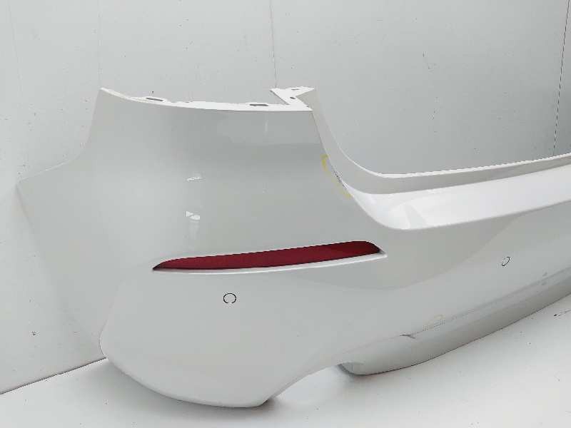 Recambio de paragolpes trasero para bmw serie 1 lim. (f40) 118d referencia OEM IAM 51127461391 51127461388 
