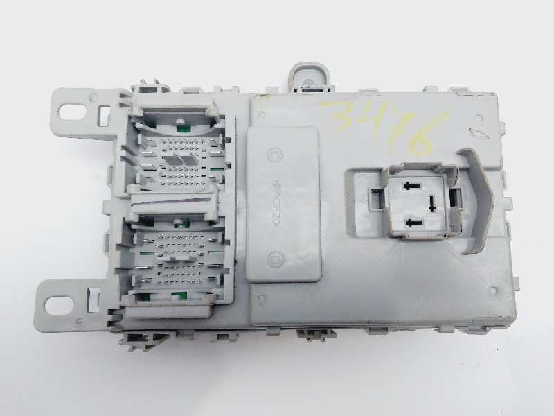 Recambio de caja reles / fusibles para hyundai i20 active tecno referencia OEM IAM 91955C8520  