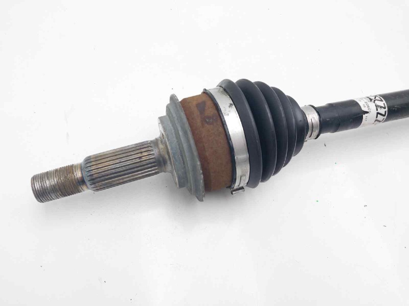 Recambio de transmision delantera derecha para toyota yaris hybrid referencia OEM IAM 434100D660  