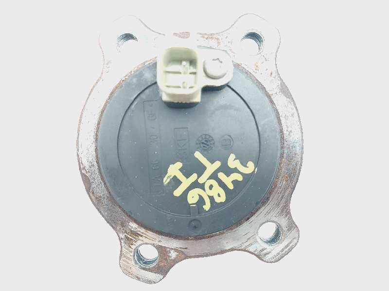 Recambio de buje para ford c-max (ceu) trend referencia OEM IAM 2090832  