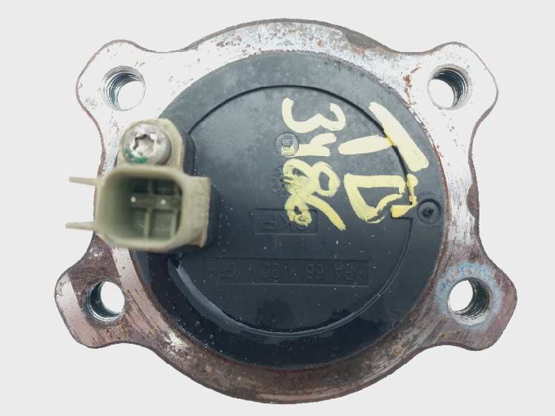 Recambio de buje para ford c-max (ceu) trend referencia OEM IAM 2090832  