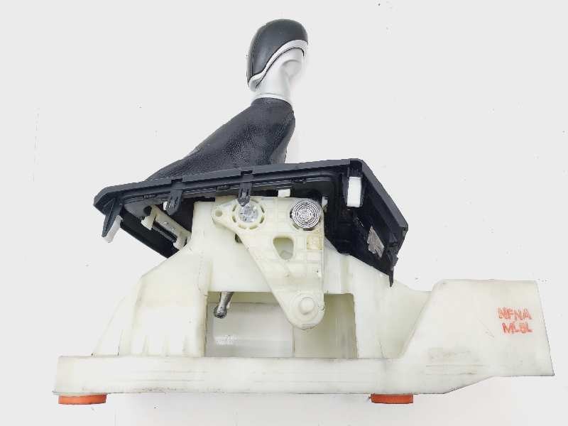 Recambio de palanca cambio para hyundai i20 active tecno referencia OEM IAM 59710C8100TRY  