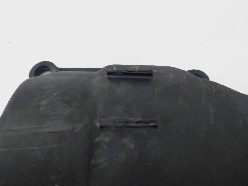 Recambio de tapa balancines para hyundai i20 active referencia OEM IAM 2241003100  