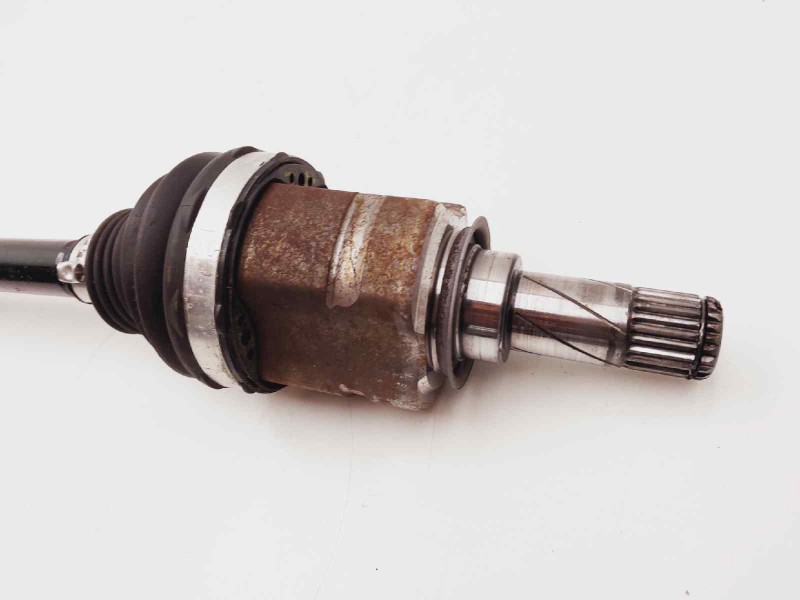 Recambio de transmision delantera derecha para opel corsa e van referencia OEM IAM 13486867  