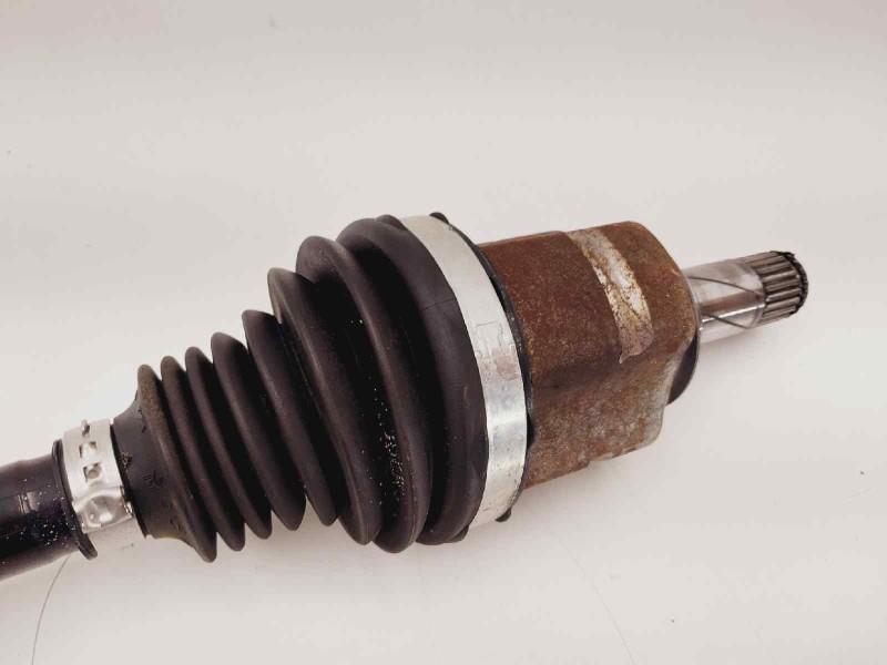 Recambio de transmision delantera derecha para opel corsa e van referencia OEM IAM 13486867  