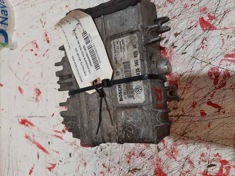 Recambio de centralita motor uce para volkswagen polo berlina (6n1) 1.4 referencia OEM IAM 030906026AK BOSCH 0261203744