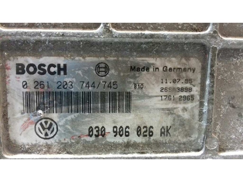 Recambio de centralita motor uce para volkswagen polo berlina (6n1) 1.4 referencia OEM IAM 030906026AK BOSCH 0261203744