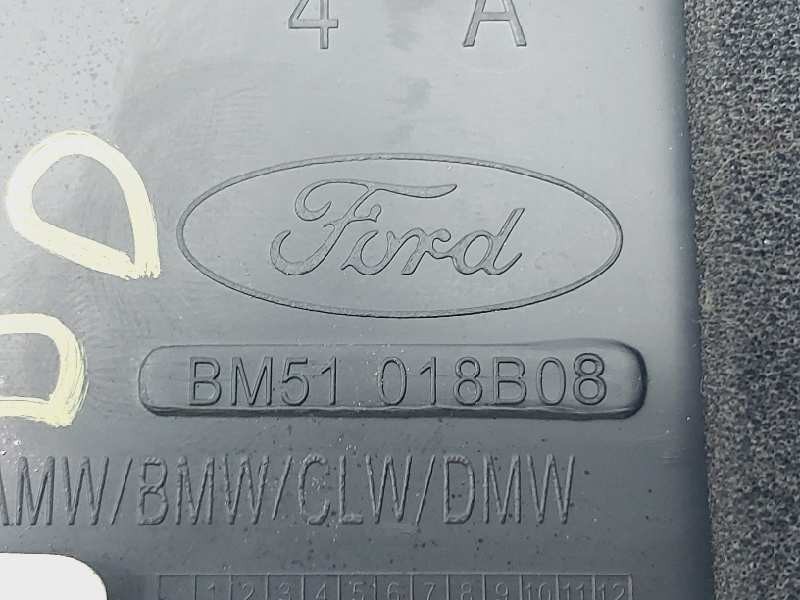 Recambio de rejilla aireadora para ford focus turn. trend + referencia OEM IAM BM51018B08  