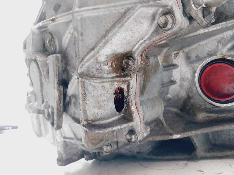 Recambio de caja cambios para toyota auris hybrid active referencia OEM IAM 3JM  