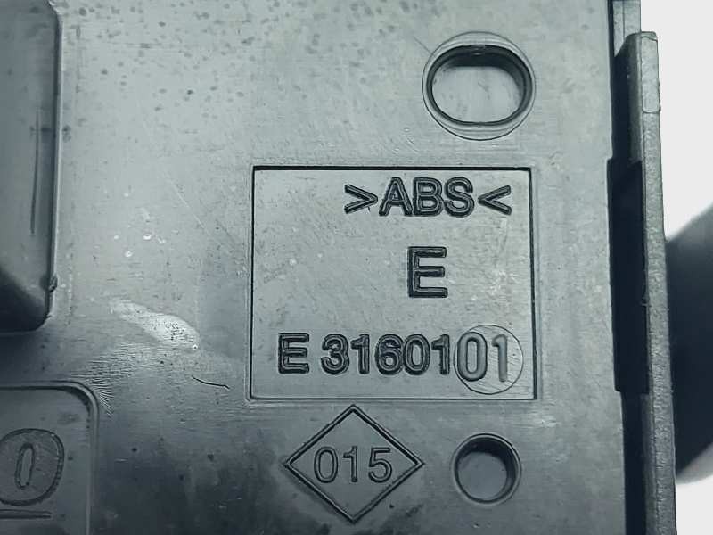 Recambio de warning para renault trafic furgón l1h1 2,7t referencia OEM IAM E3160101  