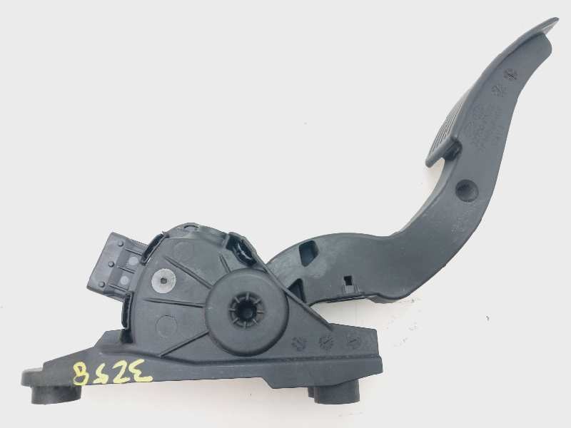 Recambio de potenciometro pedal para hyundai i20 active referencia OEM IAM 327001RXXX  