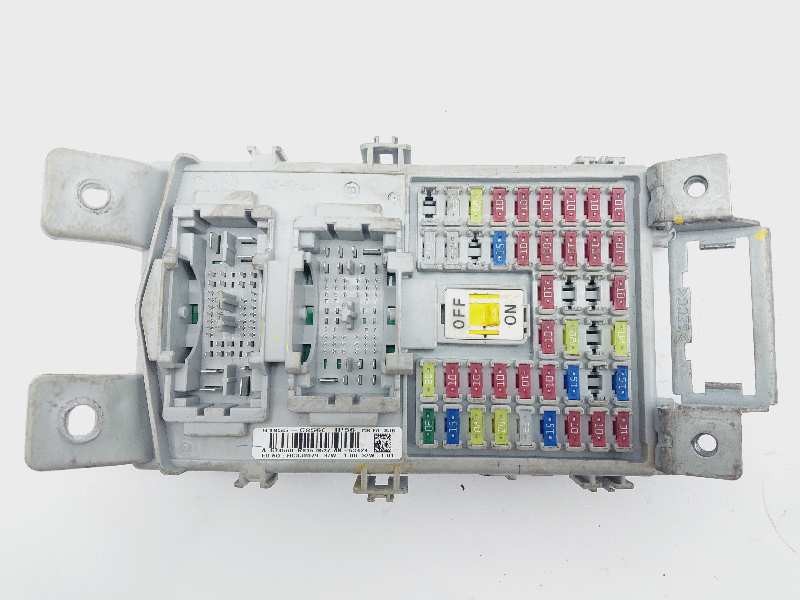 Recambio de caja reles / fusibles para hyundai i20 active referencia OEM IAM 91955C8560  