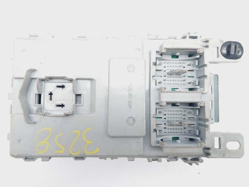 Recambio de caja reles / fusibles para hyundai i20 active referencia OEM IAM 91955C8560  