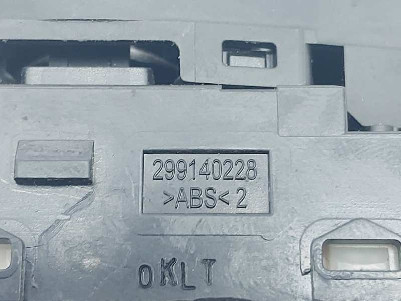 Recambio de mando retrovisor para hyundai i20 active referencia OEM IAM 299140228  