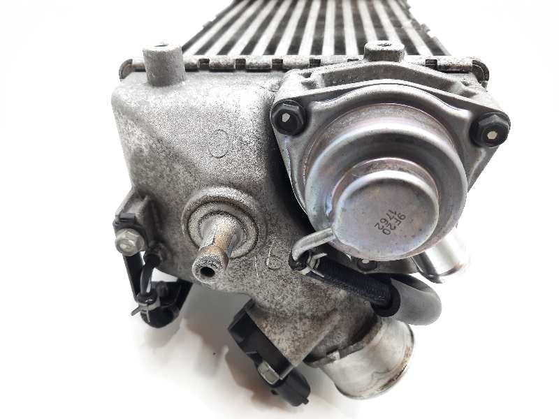 Recambio de intercooler para kia stonic (ybcuv) tech referencia OEM IAM 2827004610  