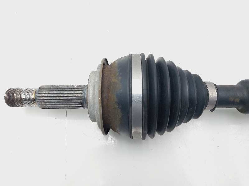 Recambio de transmision delantera derecha para toyota auris hybrid active referencia OEM IAM 4304047010  