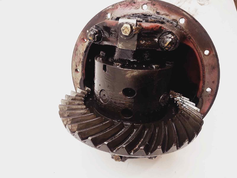 Recambio de diferencial trasero para nissan cabstar e 2.3d referencia OEM IAM 38300D6201 3830006201 