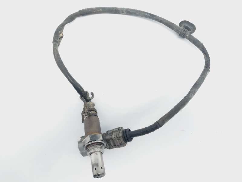 Recambio de sonda lambda para toyota auris hybrid active referencia OEM IAM 8946502380  
