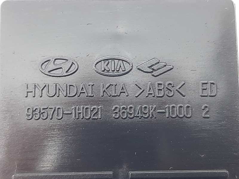 Recambio de mando elevalunas delantero izquierdo para kia cee´d drive referencia OEM IAM 935701H021 36949K1000 