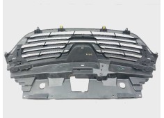 Recambio de rejilla delantera para renault trafic furgón l1h1 2,7t referencia OEM IAM 623108673R   2