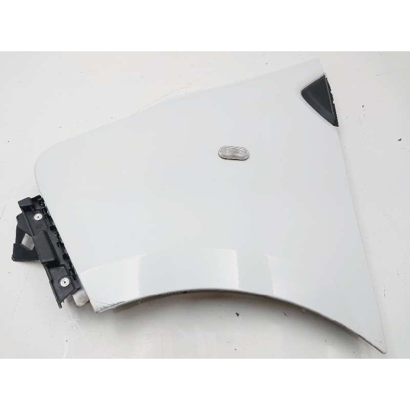 Recambio de aleta delantera izquierda para renault trafic furgón l1h1 2,7t referencia OEM IAM 631016242R  