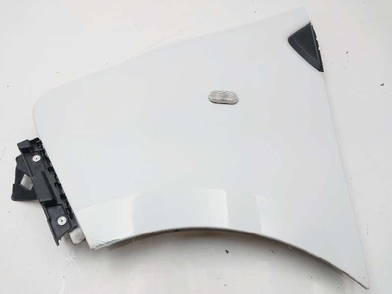 Recambio de aleta delantera izquierda para renault trafic furgón l1h1 2,7t referencia OEM IAM 631016242R  