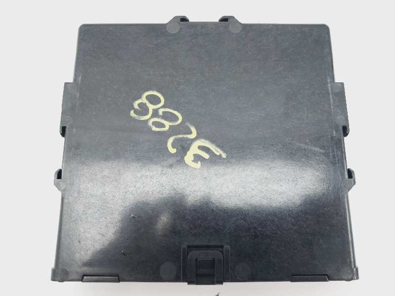 Recambio de modulo electronico para toyota auris hybrid active referencia OEM IAM 8968112041  