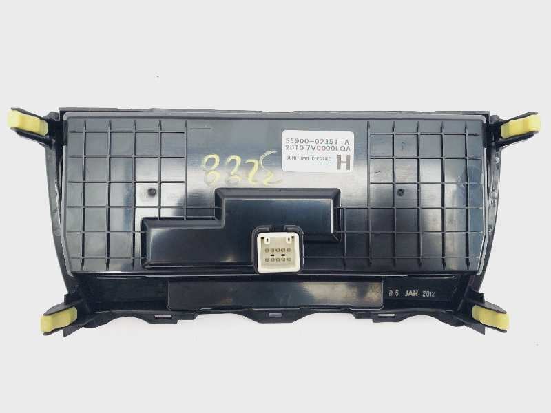Recambio de mando climatizador para toyota auris hybrid active referencia OEM IAM 5590002351A  