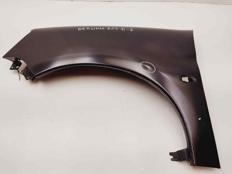 Recambio de aleta delantera izquierda para citroën berlingo referencia OEM IAM  COLOR NEGRO