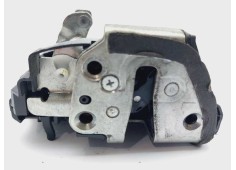 Recambio de cerradura puerta trasera izquierda para toyota auris hybrid active referencia OEM IAM 6906002170  