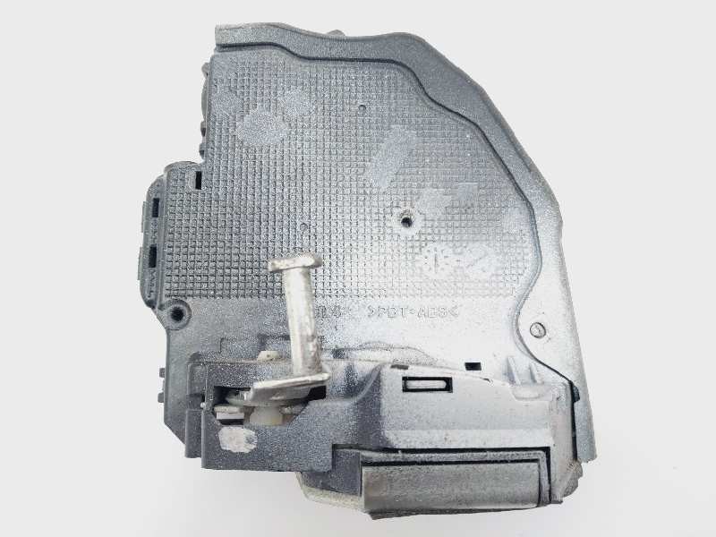 Recambio de cerradura puerta trasera izquierda para toyota auris hybrid active referencia OEM IAM 6906002170  