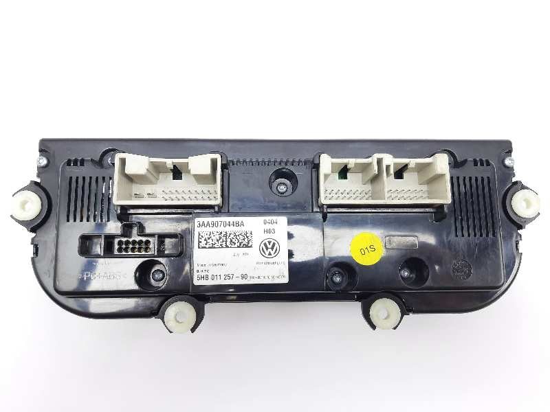 Recambio de mando climatizador para volkswagen passat variant (365) edition bluemotion referencia OEM IAM 3AA907044BA 5HB0112579