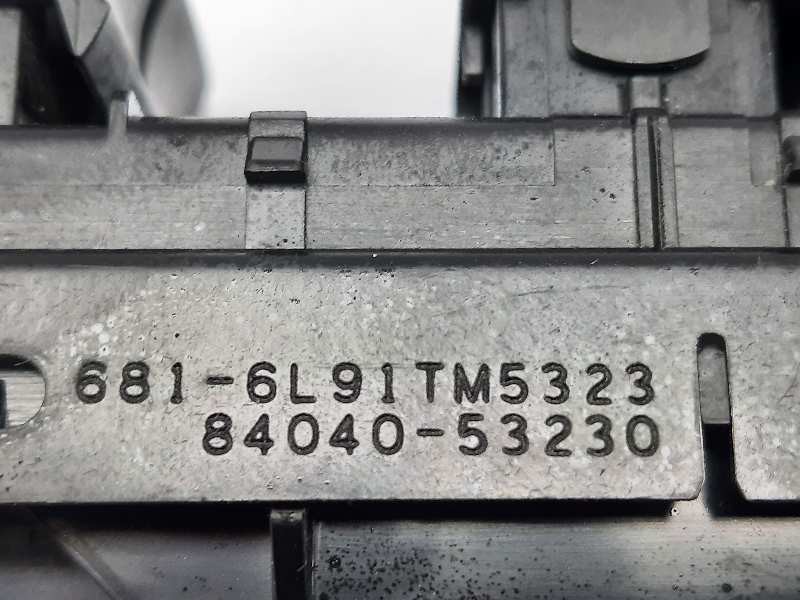 Recambio de mando elevalunas delantero izquierdo para lexus is 300h referencia OEM IAM 8404053230  