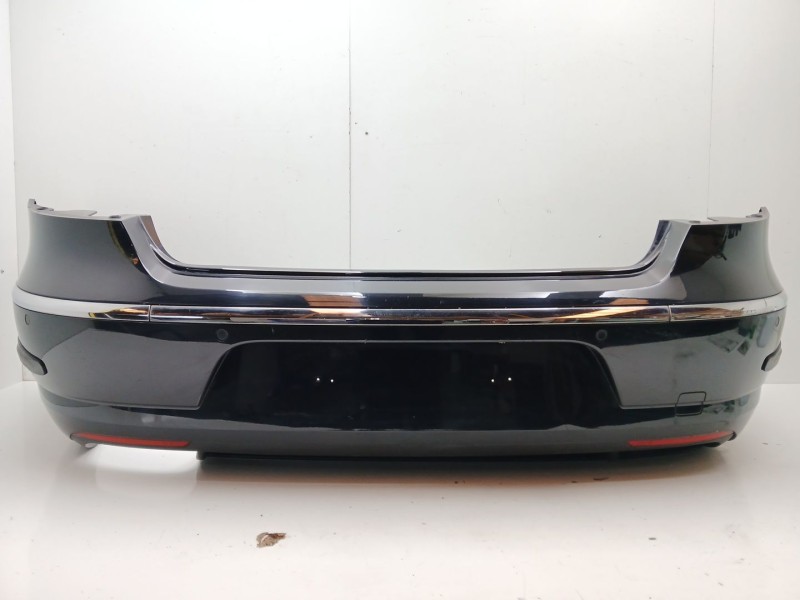 Recambio de paragolpes trasero para volkswagen passat cc 2.0 tdi 177 cv/ 130 kw referencia OEM IAM 3C8807421K  