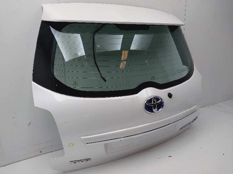 Recambio de porton trasero para toyota auris hybrid active referencia OEM IAM 6700502210  