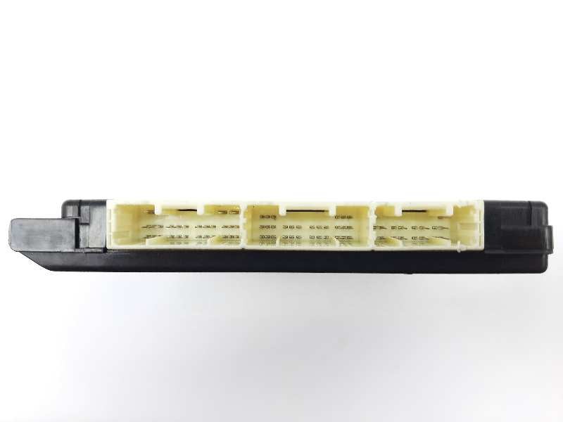Recambio de modulo electronico para lexus is 300h referencia OEM IAM 8922153280 2381003140 
