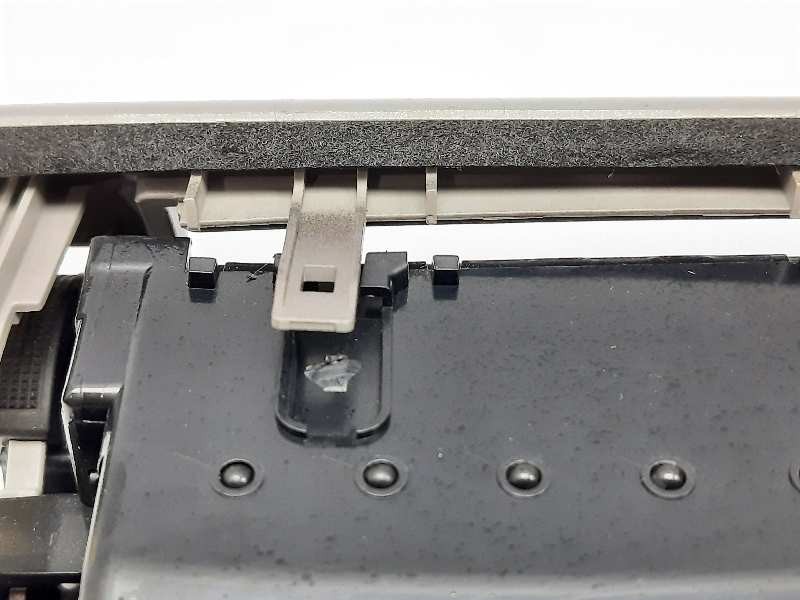 Recambio de rejilla aireadora para lexus is 300h referencia OEM IAM 5567053140 5567053080 5567053090