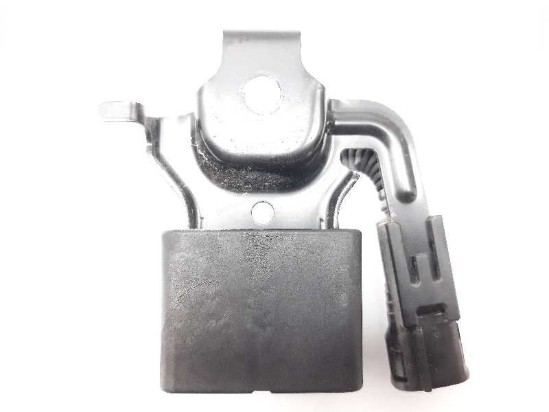 Recambio de modulo electronico para lexus is 300h referencia OEM IAM 8293053010  