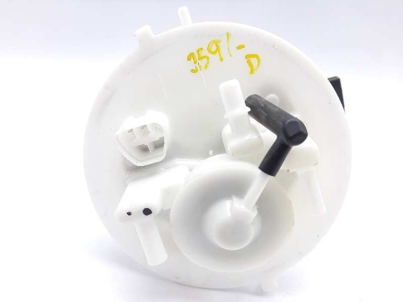 Recambio de bomba combustible para lexus is 300h referencia OEM IAM 7770430210  