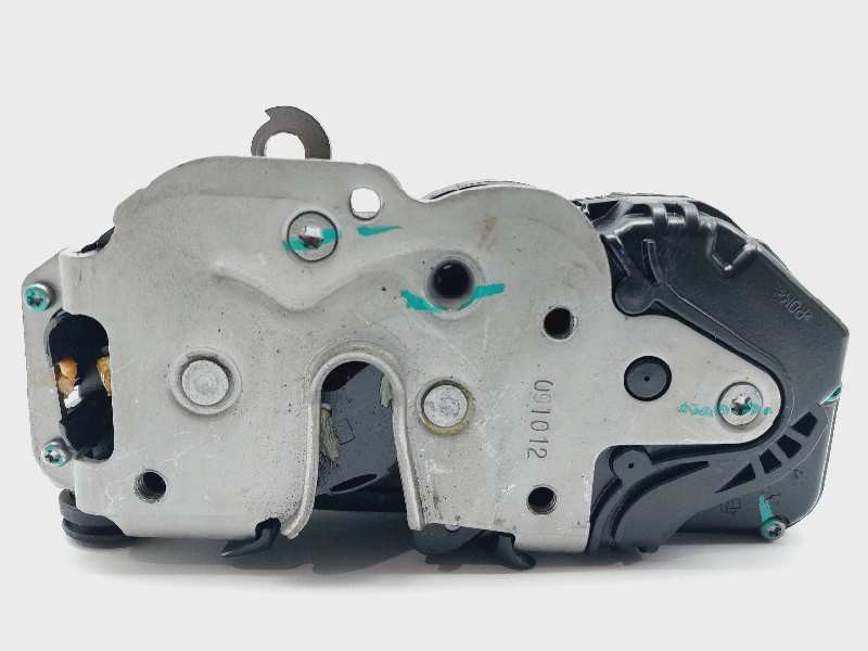 Recambio de cerradura puerta trasera izquierda para chevrolet cruze ls+ referencia OEM IAM 13503177  