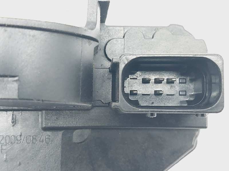 Recambio de cerradura puerta trasera izquierda para chevrolet cruze ls+ referencia OEM IAM 13503177  