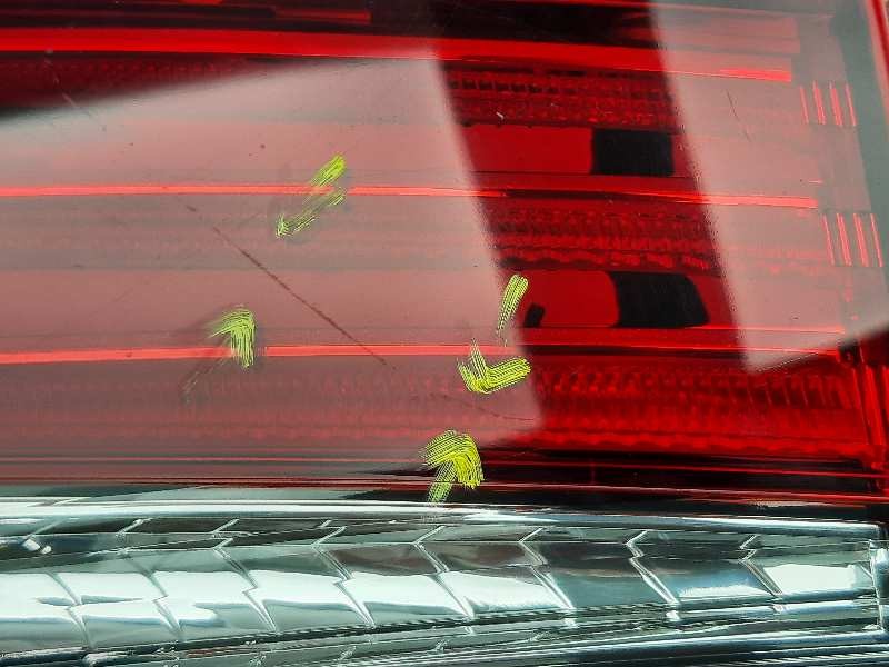 Recambio de piloto trasero derecho interior para lexus is 300h referencia OEM IAM 8158053162  