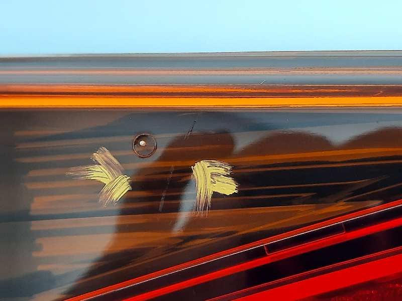 Recambio de piloto trasero izquierdo interior para lexus is 300h referencia OEM IAM 815905317  